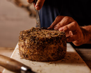 Degustazione di Conciato di San Vittore, formaggio laziale raro